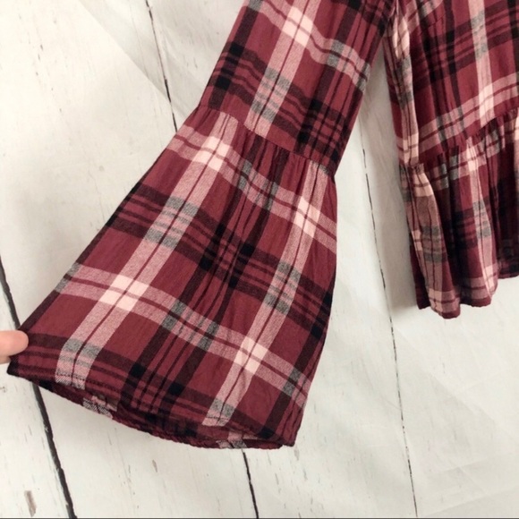 SKY AND SPARROW Plaid Flannel Peplum Crop Top - Picture 8 of 9